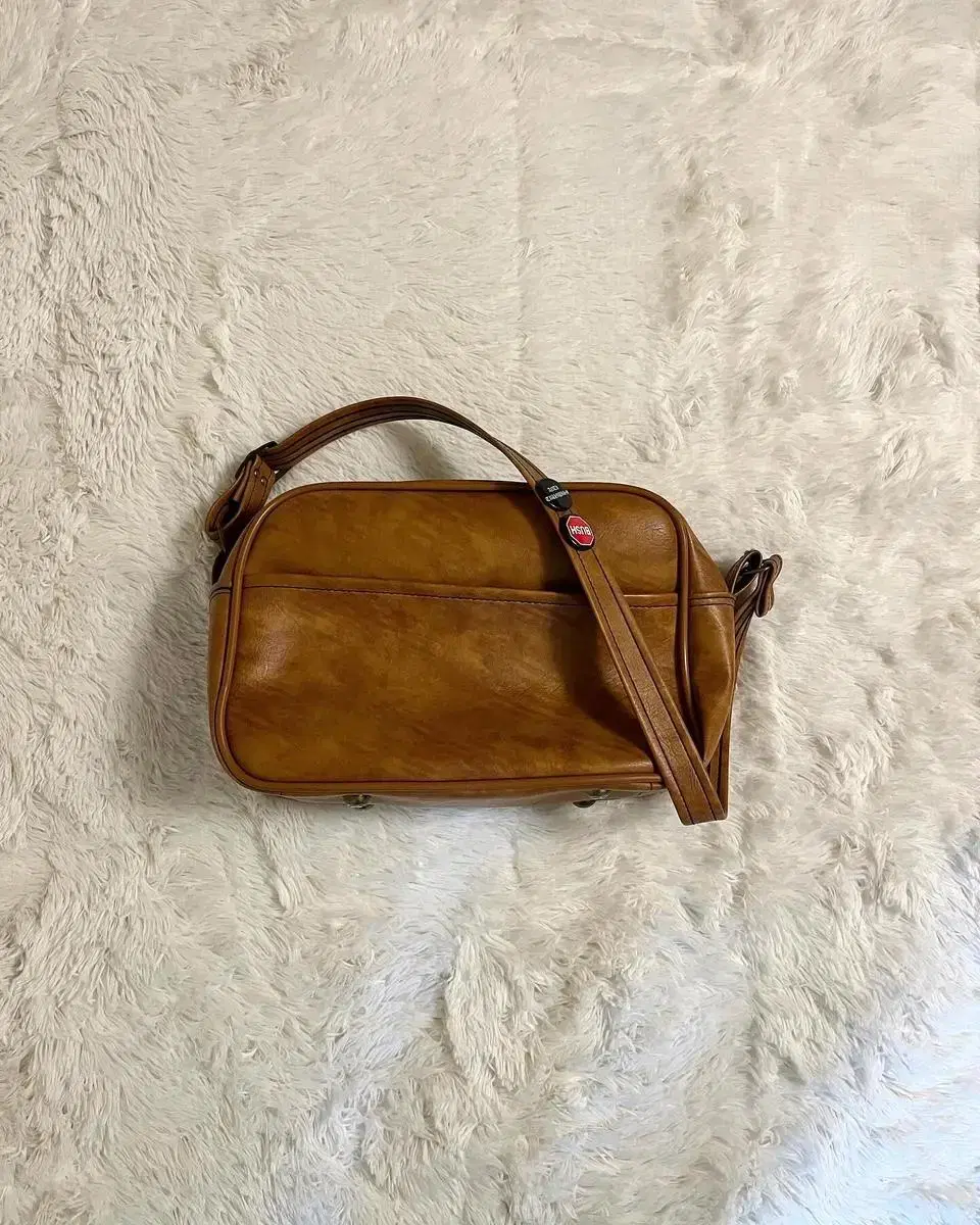 vtg leather bag